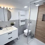 Apartament A Tranquil Attic Retreat Near Old Town Bydgoszcz