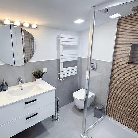 公寓 A Tranquil Attic Retreat Near Old Town 比得哥什