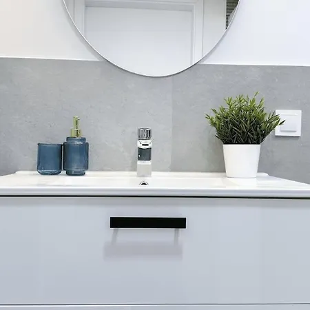 A Tranquil Attic Retreat Near Old Town