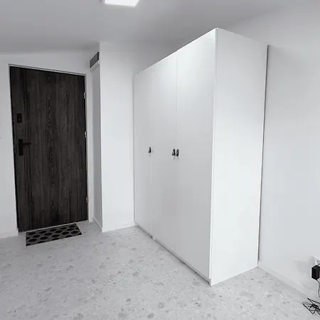 A Tranquil Attic Retreat Near Old Town *